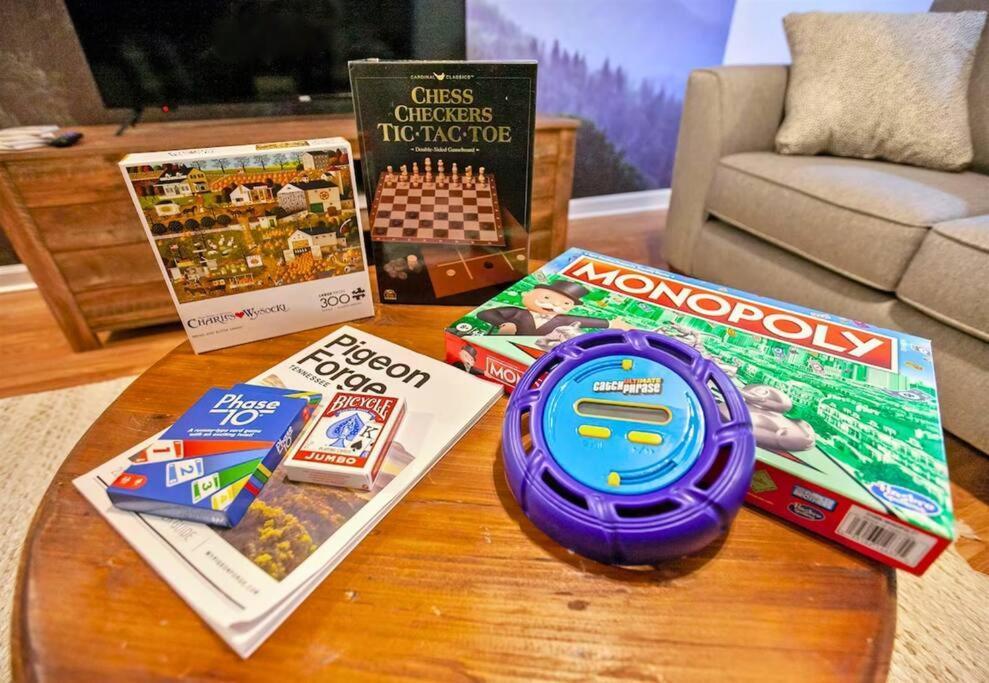 Willow Trace: Family Retreat, Hot Tub, Gaming! Pigeon Forge Exteriér fotografie
